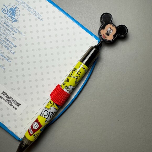 Mickey and Minnie Mouse and Donald Duck Autograph Book with Pen - Picture 6 of 7